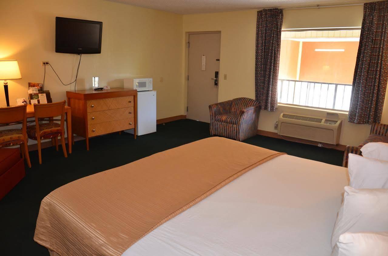 Days Inn Cheraw Esterno foto