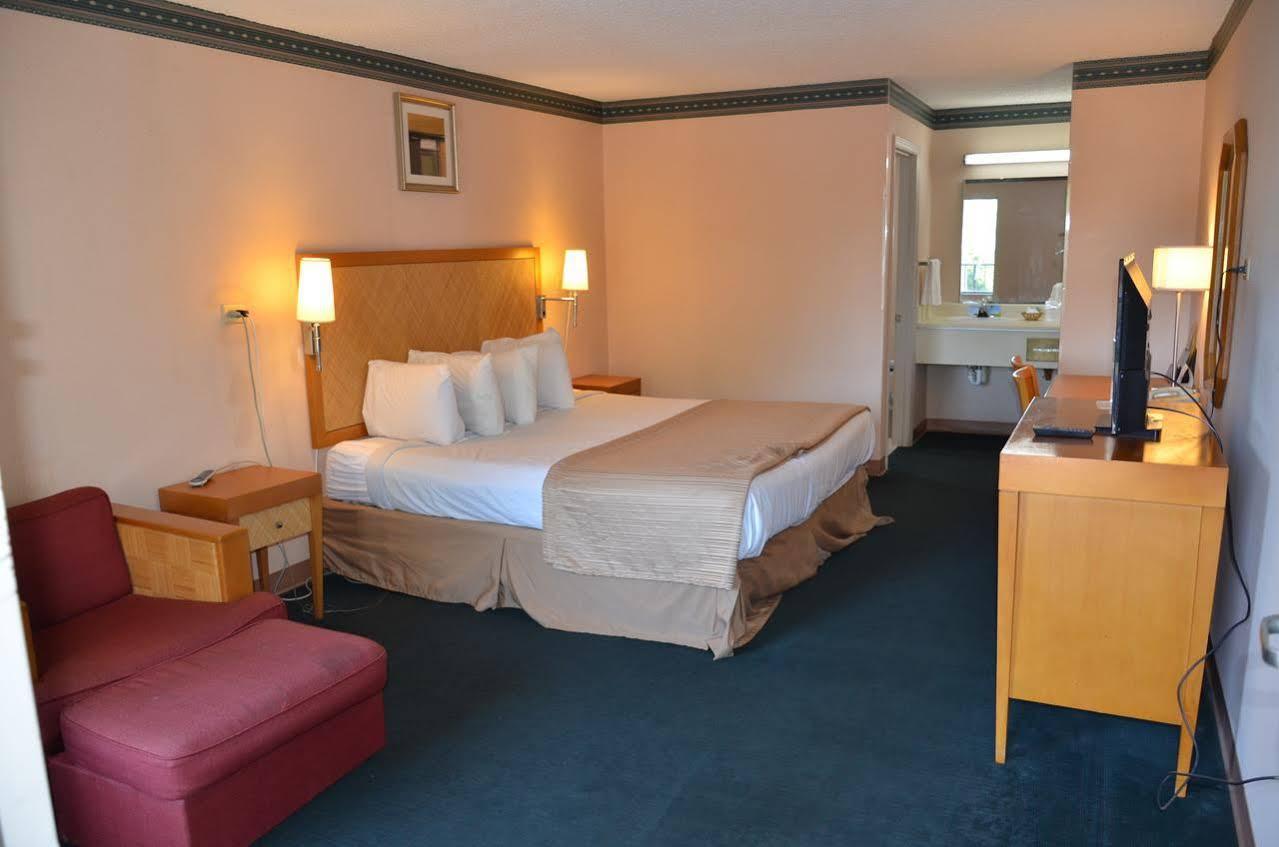 Days Inn Cheraw Esterno foto