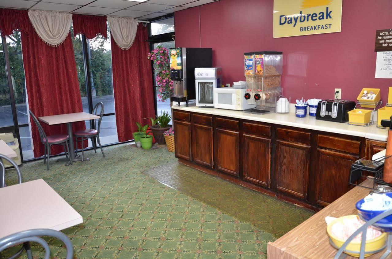 Days Inn Cheraw Esterno foto